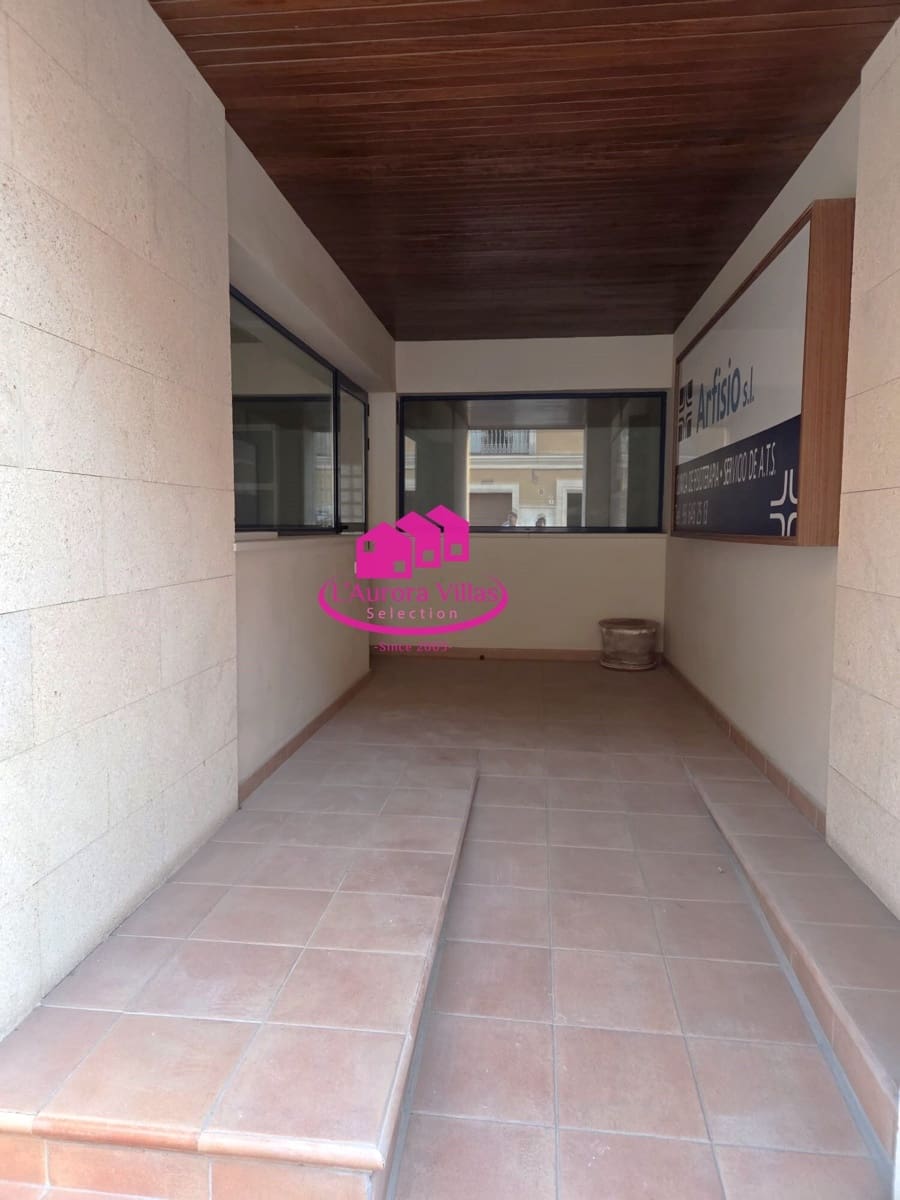 Commercieel te koop in Javea / Xabia - € 219.000 (Ref: 9814538)