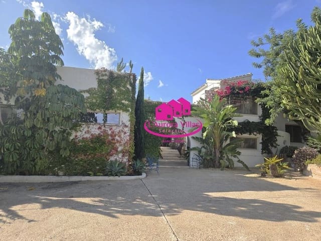 4 makuuhuone Huvila myytävänä paikassa Montgó - Ermita, Javea / Xàbia mukana uima-altaan 
autotalli - 1 350 000 € (Ref: 9814539)