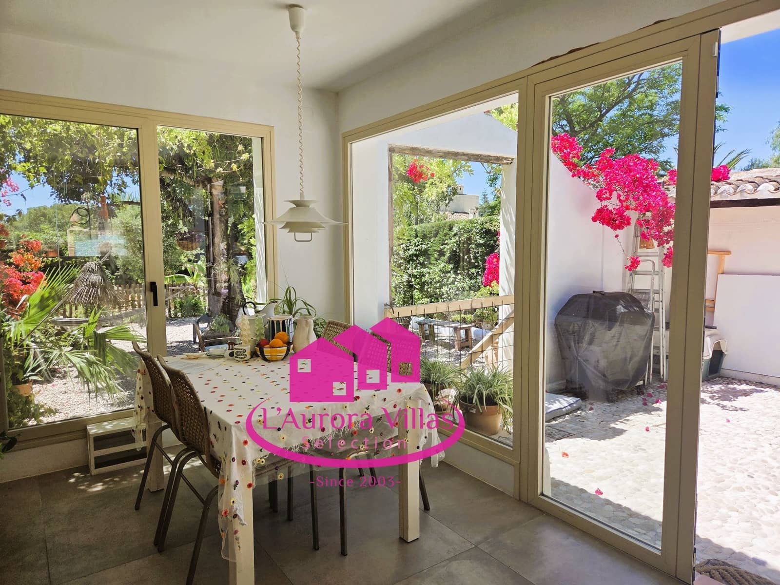 4 bedroom Villa for sale in Javea / Xabia with pool garage - € 1,350,000 (Ref: 9814539)