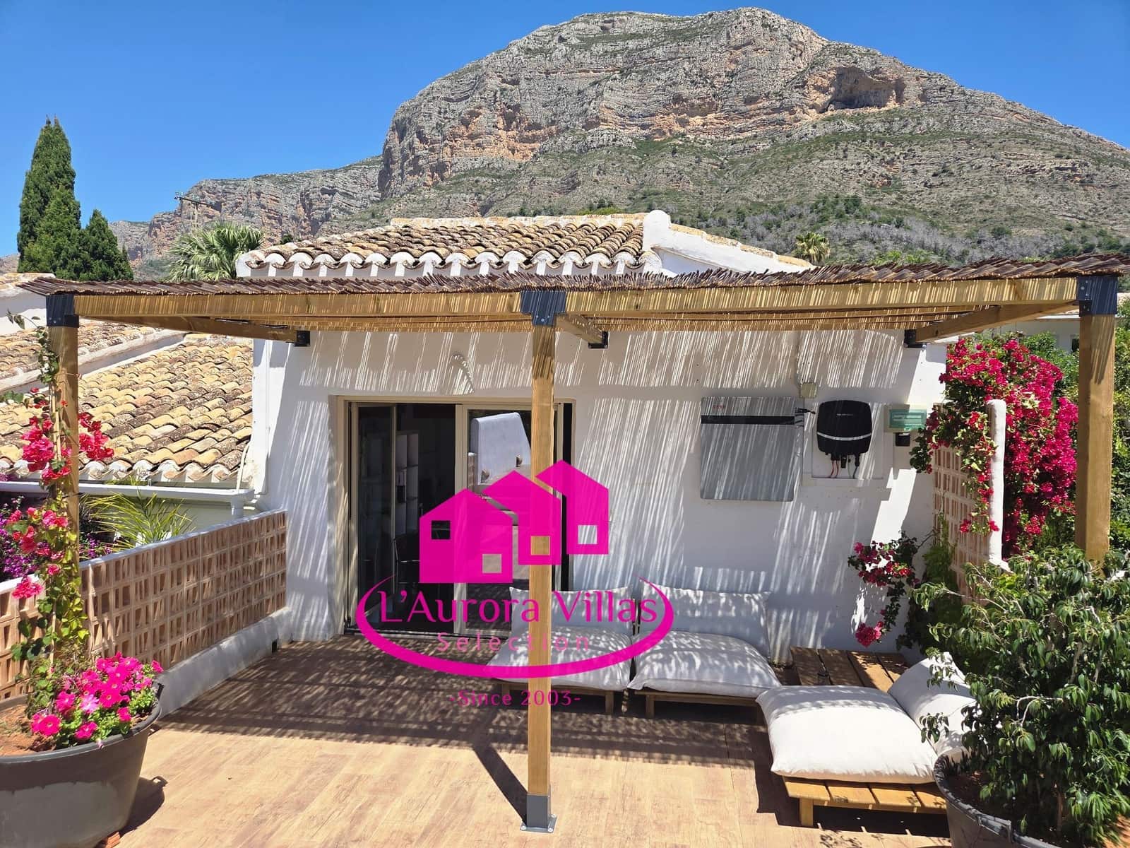 4 bedroom Villa for sale in Javea / Xabia with pool garage - € 1,350,000 (Ref: 9814539)