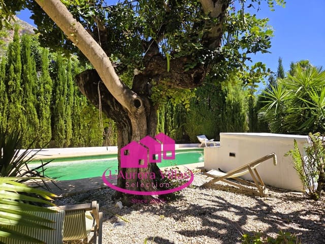 Chalet de 4 habitaciones en Montgó - Ermita, Javea / Xàbia en venta con piscina garaje - 1.350.000 € (Ref: 9814539)