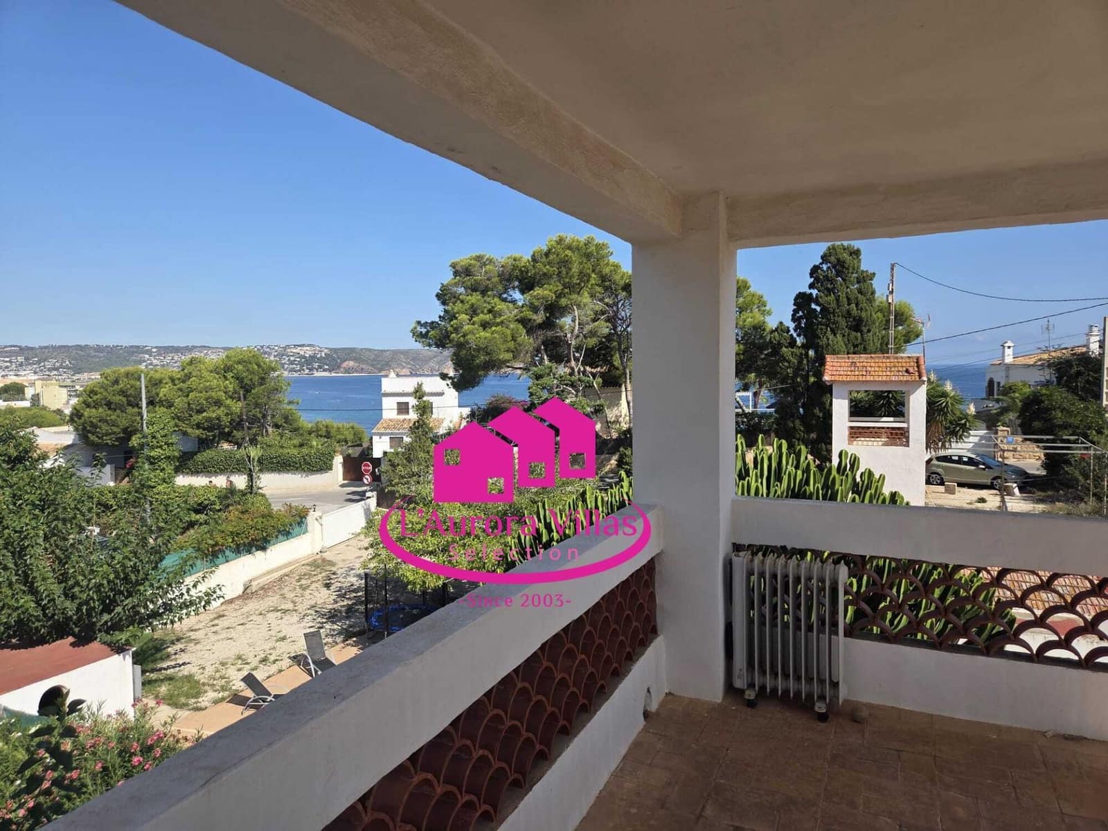 3 makuuhuone Huvila myytävänä paikassa Javea / Xabia mukana uima-altaan 
autotalli - 795 000 € (Ref: 9814540)