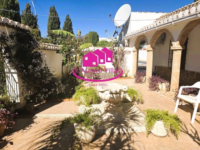 3 makuuhuone Huvila myytävänä paikassa Montgó - Ermita, Javea / Xàbia mukana uima-altaan 
autotalli - 895 000 € (Ref: 9815653)