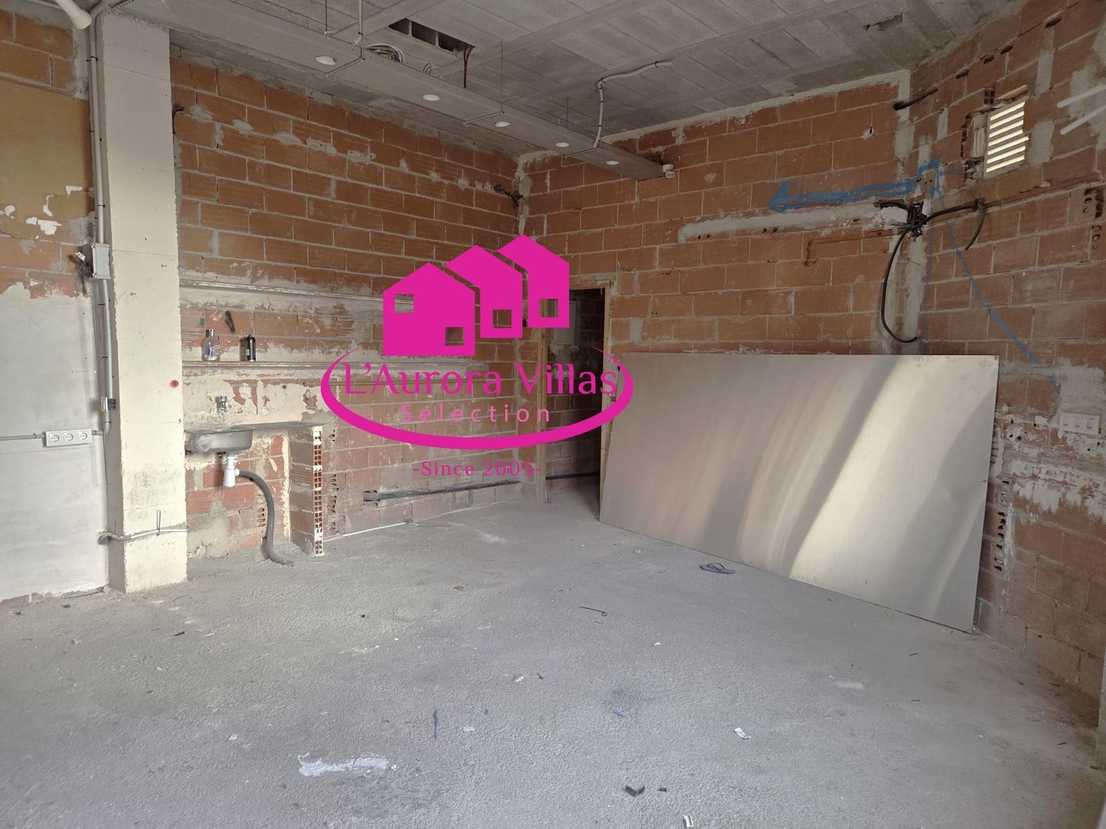 Comercial para venda em Javea / Xabia - 110 000 € (Ref: 9815655)