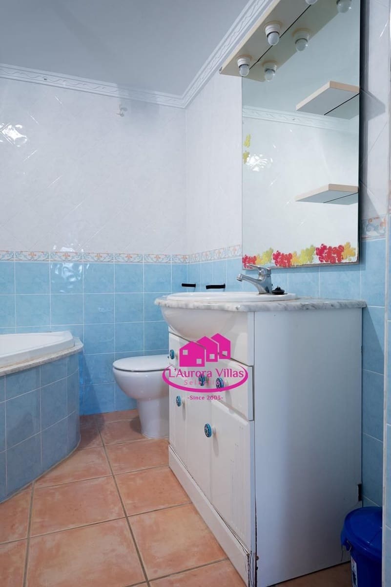 5 slaapkamer Villa te koop in Denia met garage - € 439.000 (Ref: 9815656)