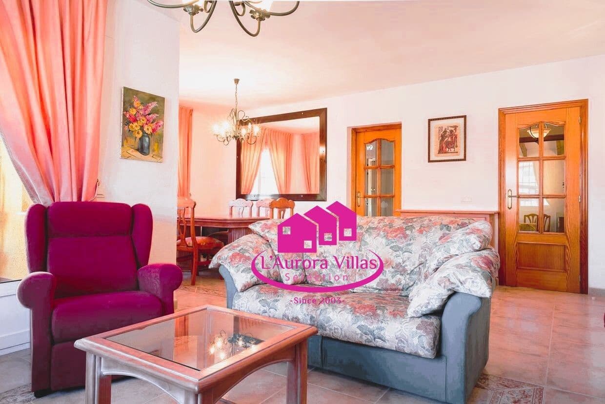 5 slaapkamer Villa te koop in Denia met garage - € 439.000 (Ref: 9815656)