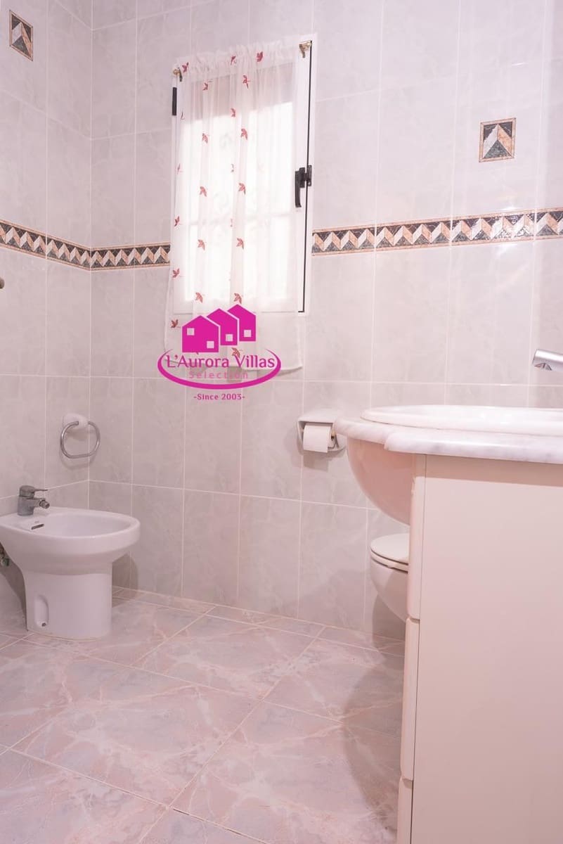 5 slaapkamer Villa te koop in Denia met garage - € 439.000 (Ref: 9815656)