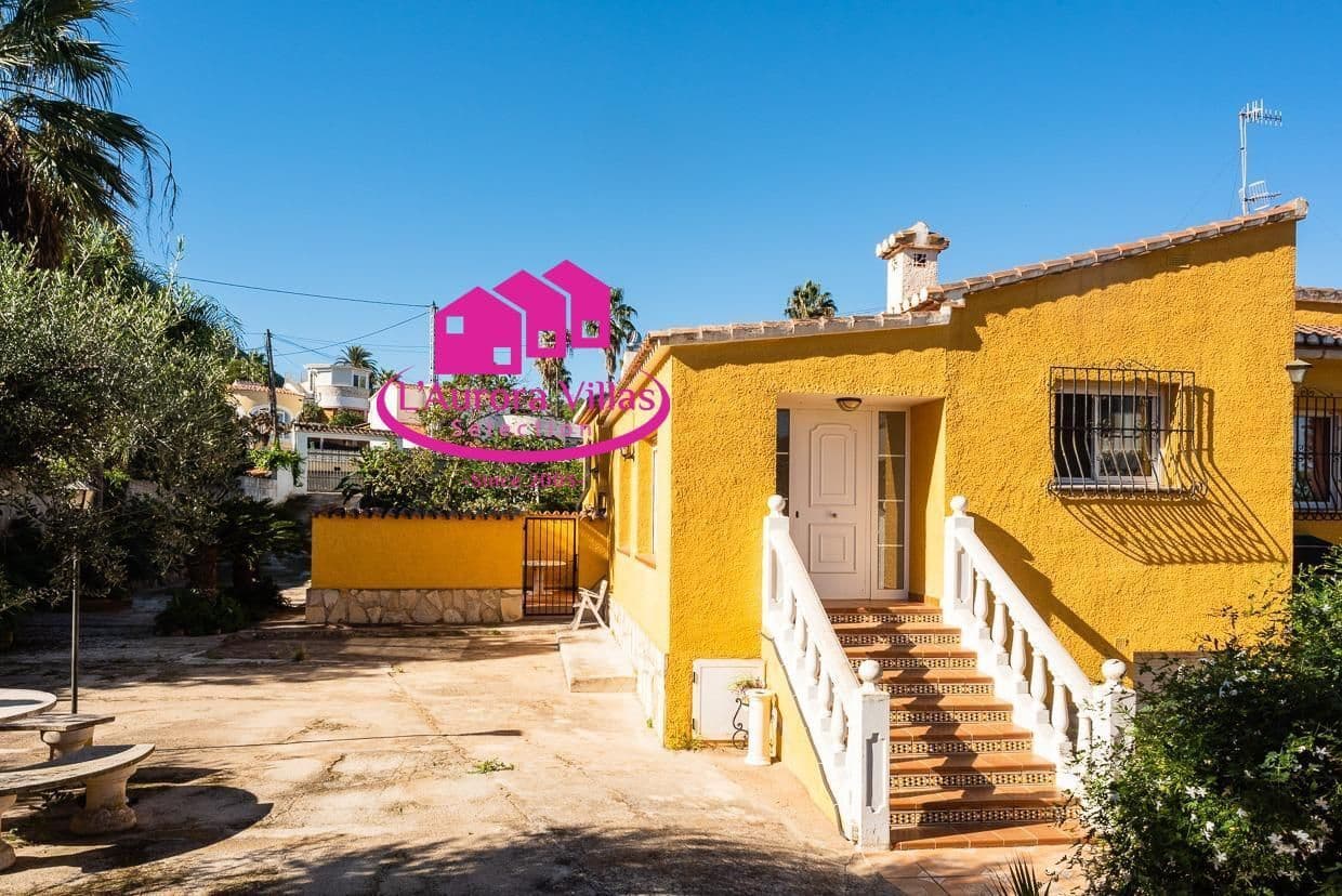 5 slaapkamer Villa te koop in Denia met garage - € 439.000 (Ref: 9815656)