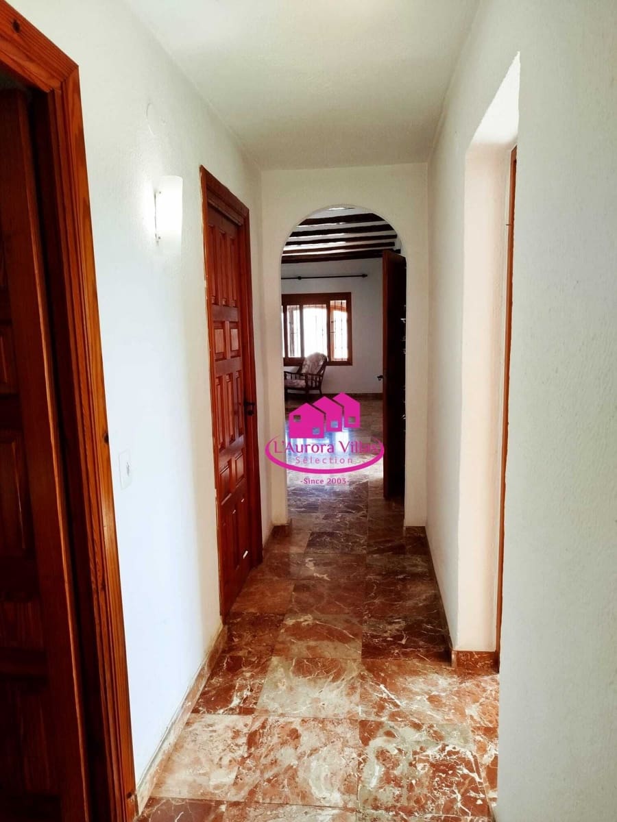 6 quarto Moradia para venda em Javea / Xabia com piscina garagem - 930 000 € (Ref: 9815659)