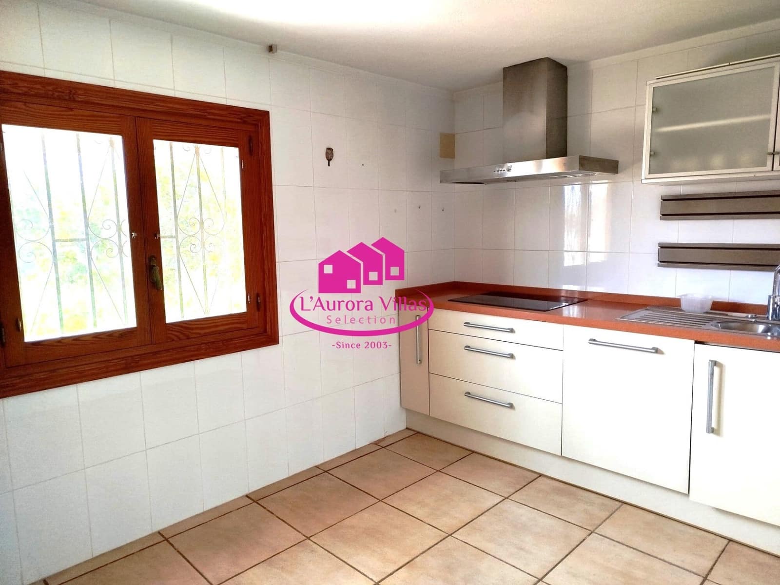6 quarto Moradia para venda em Javea / Xabia com piscina garagem - 930 000 € (Ref: 9815659)