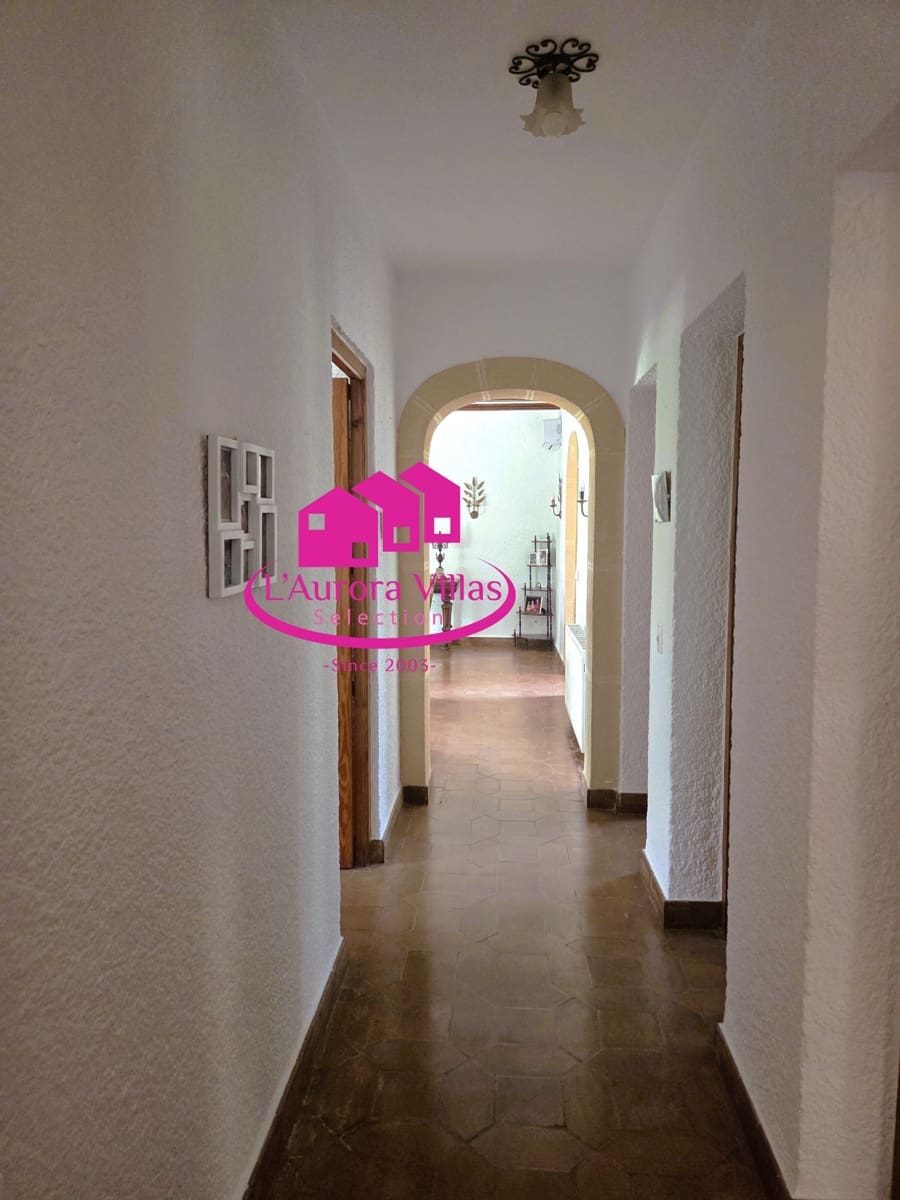 4 Zimmer Villa zu verkaufen in Javea / Xabia mit Pool Garage - 695.000 € (Ref: 9887936)