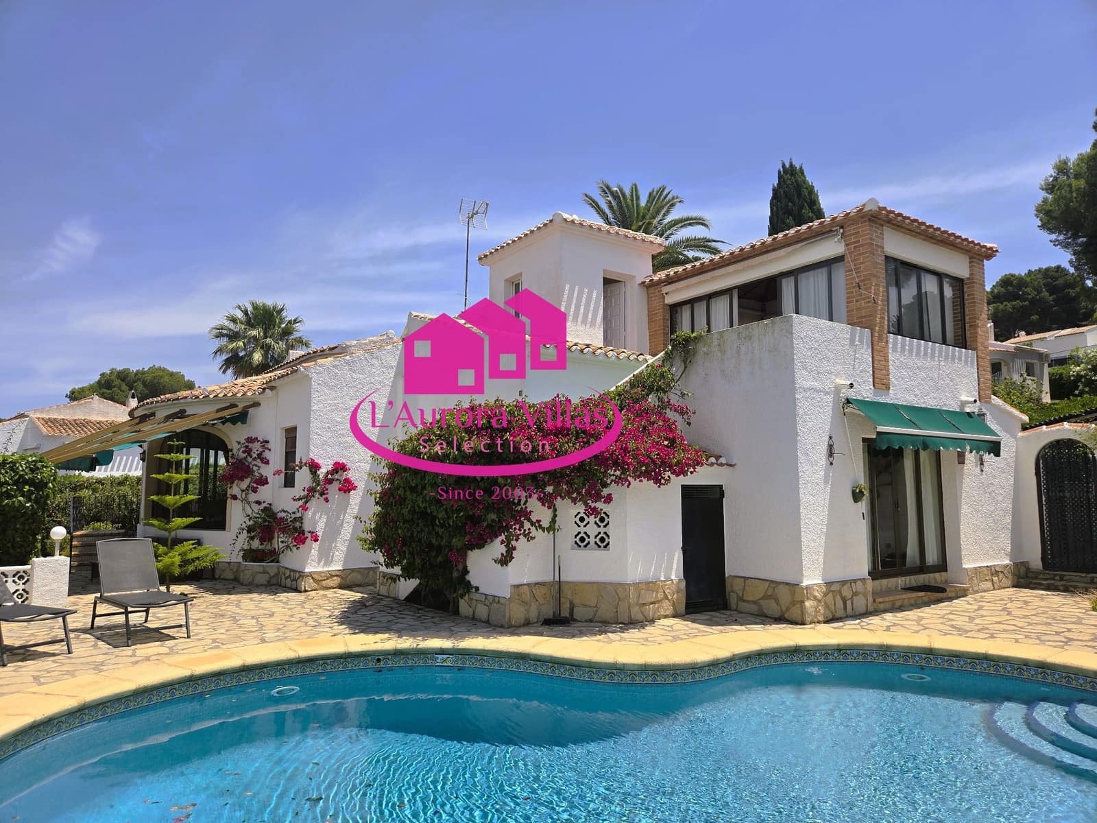 4 Zimmer Villa zu verkaufen in Javea / Xabia mit Pool Garage - 695.000 € (Ref: 9887936)