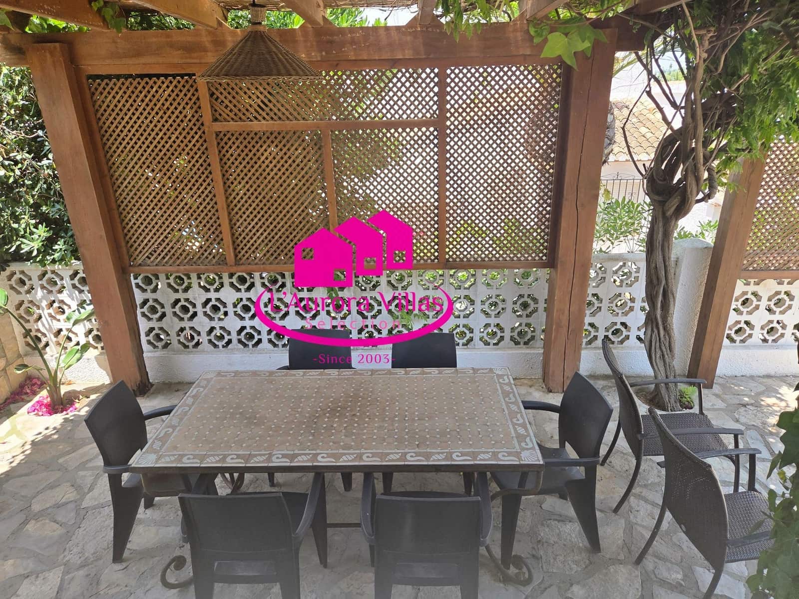 4 Zimmer Villa zu verkaufen in Javea / Xabia mit Pool Garage - 695.000 € (Ref: 9887936)
