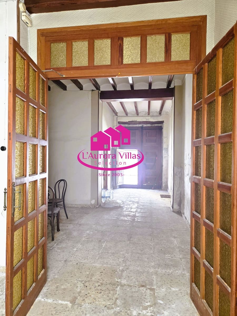 7 bedroom Townhouse for sale in Gata de Gorgos - € 269,000 (Ref: 9896225)