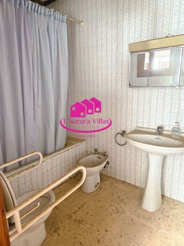 7 bedroom Townhouse for sale in Gata de Gorgos - € 269,000 (Ref: 9896225)
