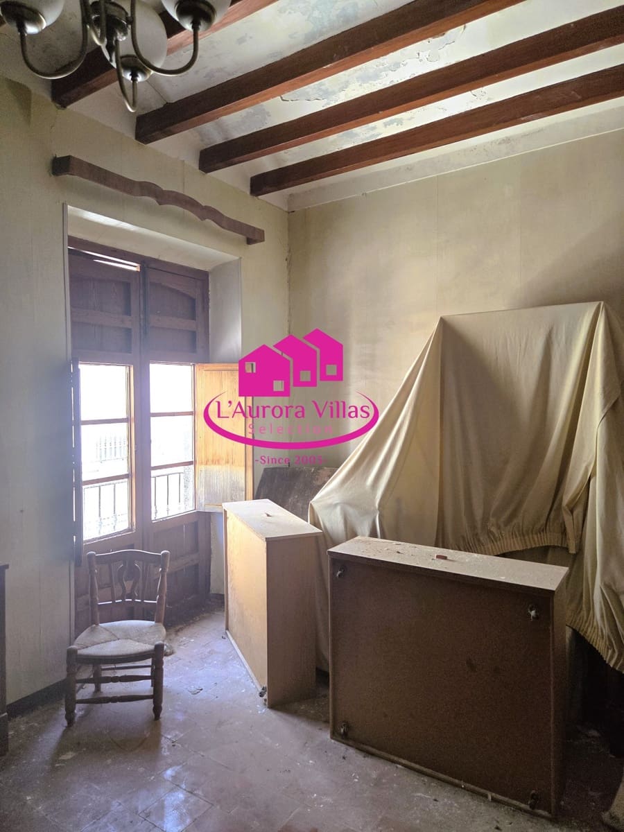 7 bedroom Townhouse for sale in Gata de Gorgos - € 269,000 (Ref: 9896225)