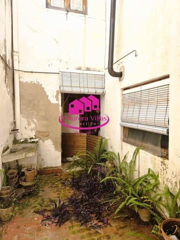 7 bedroom Townhouse for sale in Gata de Gorgos - € 269,000 (Ref: 9896225)