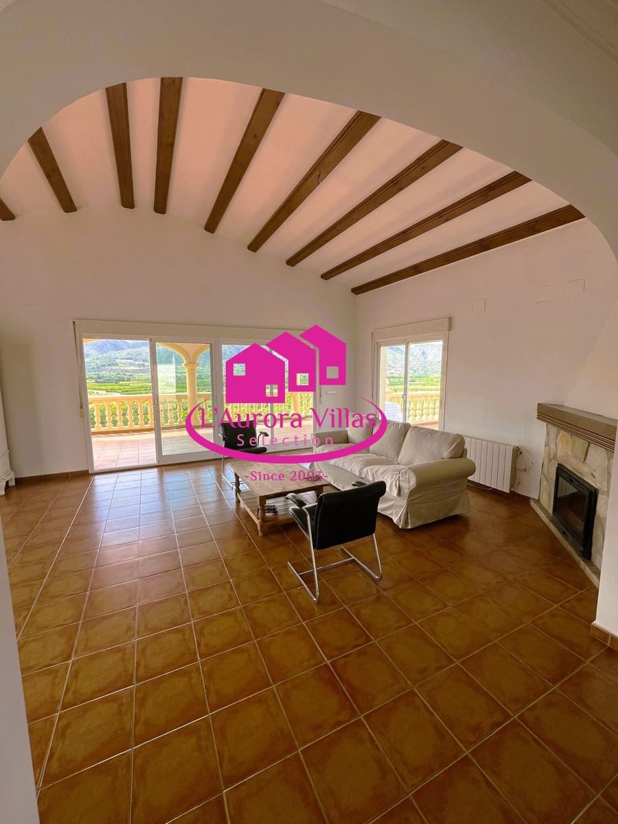 5 quarto Moradia para venda em Orba com piscina garagem - 645 000 € (Ref: 9900230)