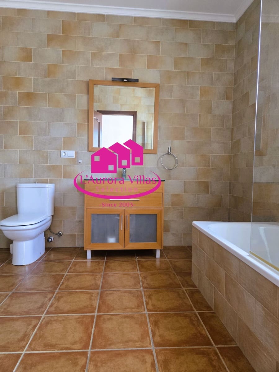 5 quarto Moradia para venda em Orba com piscina garagem - 645 000 € (Ref: 9900230)