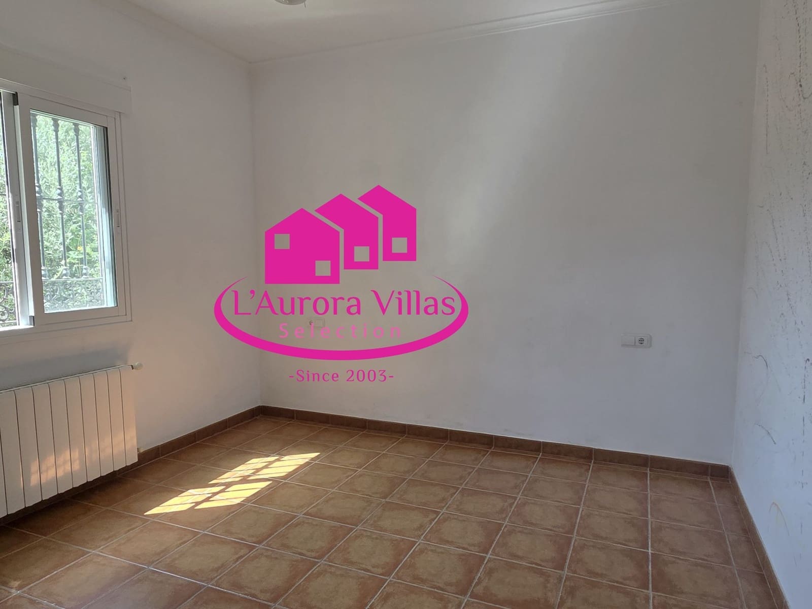 5 quarto Moradia para venda em Orba com piscina garagem - 645 000 € (Ref: 9900230)