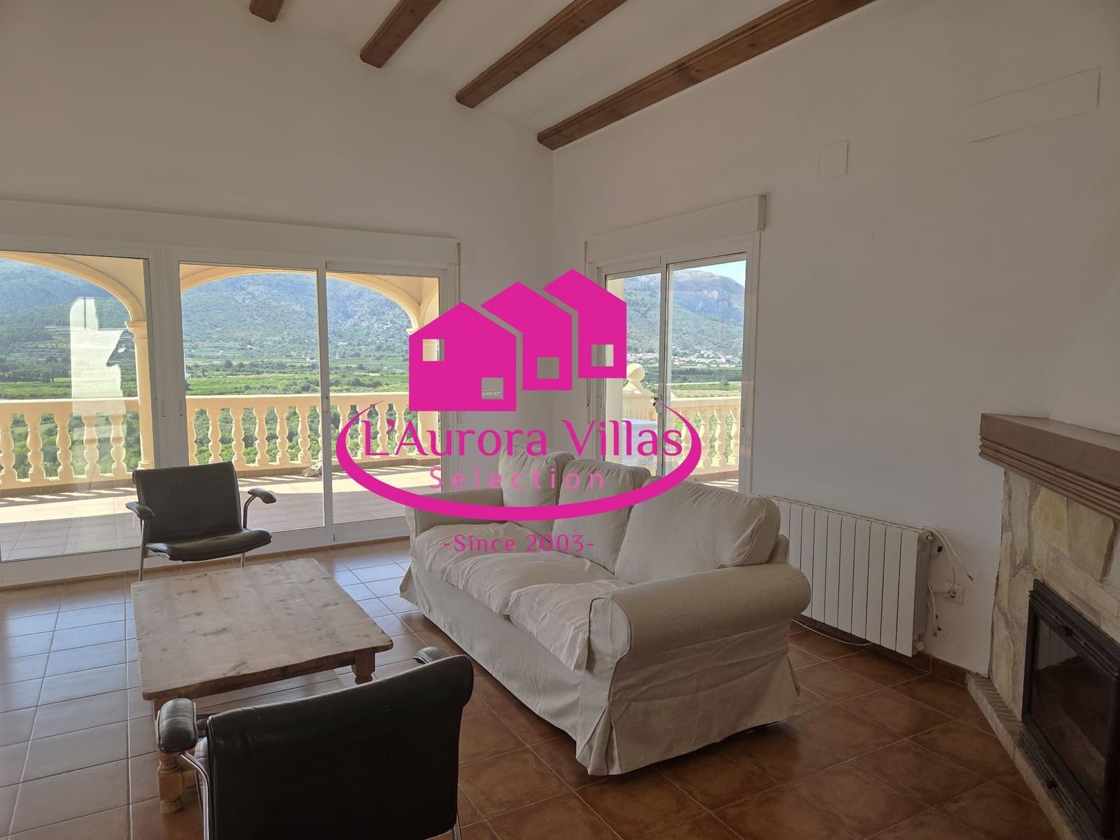 5 quarto Moradia para venda em Orba com piscina garagem - 645 000 € (Ref: 9900230)