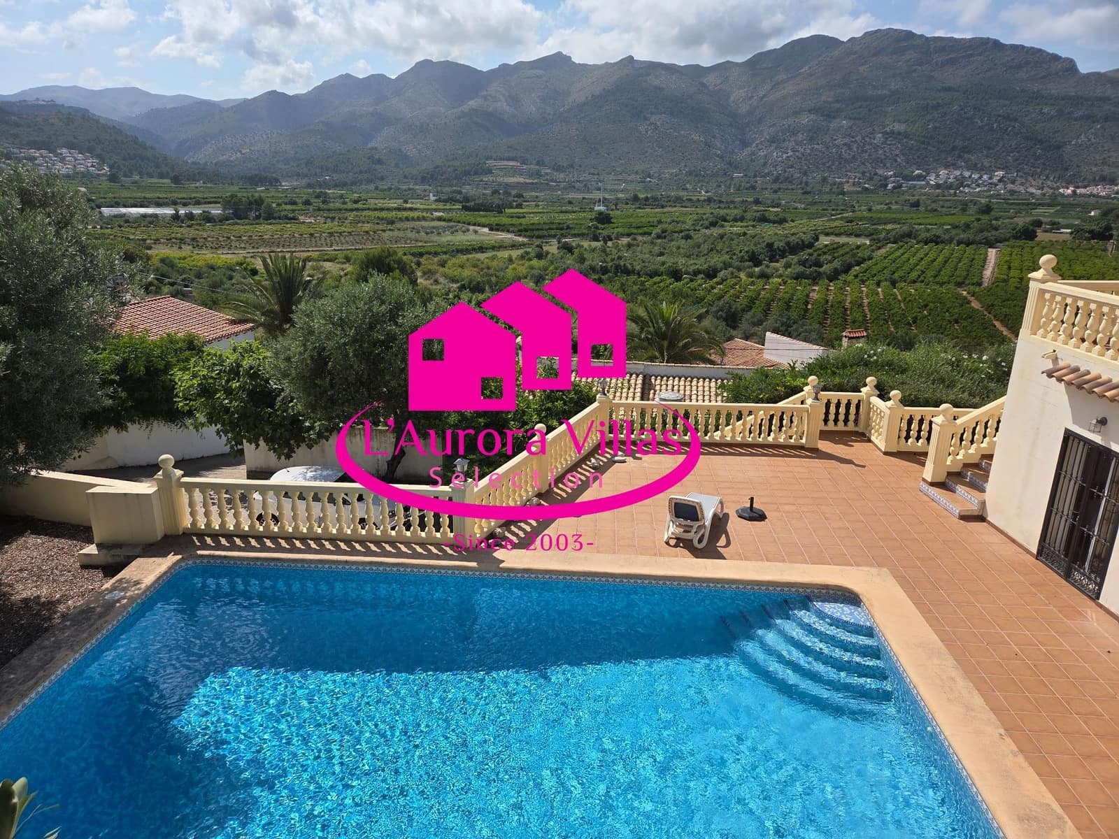 5 quarto Moradia para venda em Orba com piscina garagem - 645 000 € (Ref: 9900230)