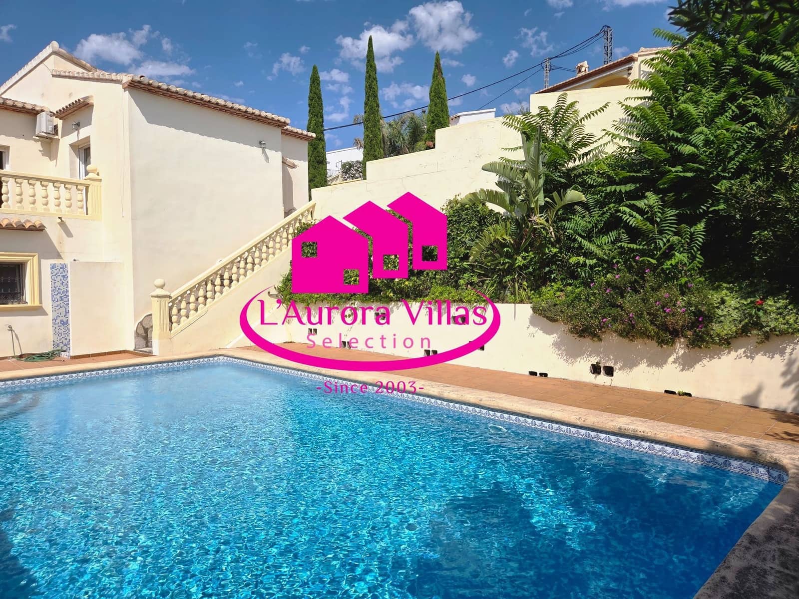 5 quarto Moradia para venda em Orba com piscina garagem - 645 000 € (Ref: 9900230)