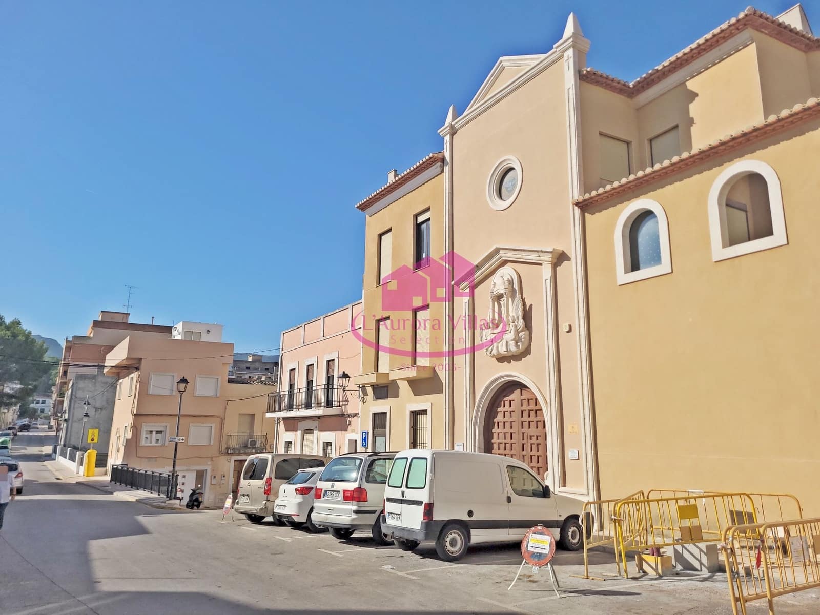 10 bedroom Townhouse for sale in Gata de Gorgos - € 369,000 (Ref: 9964938)