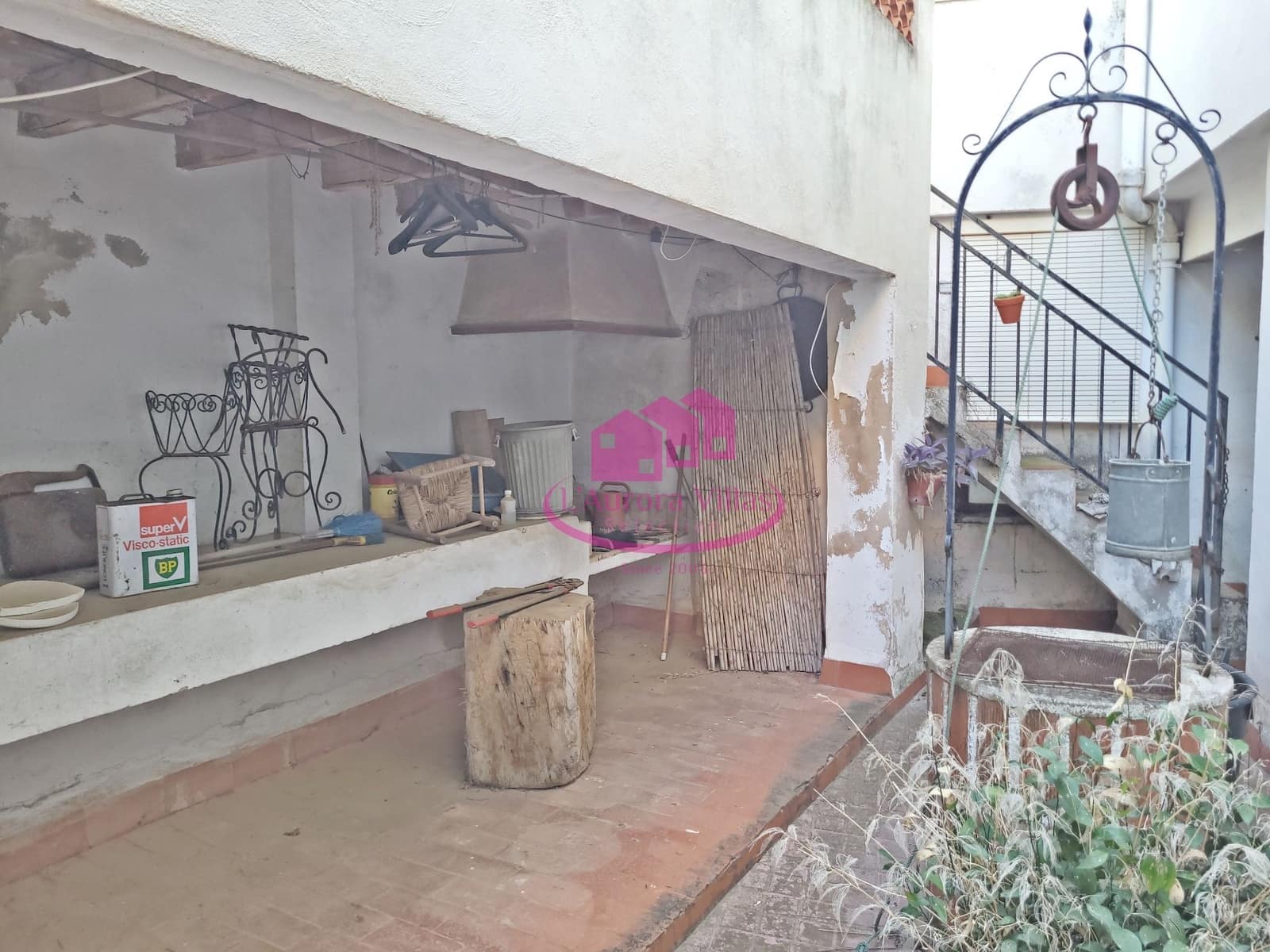 10 bedroom Townhouse for sale in Gata de Gorgos - € 369,000 (Ref: 9964938)