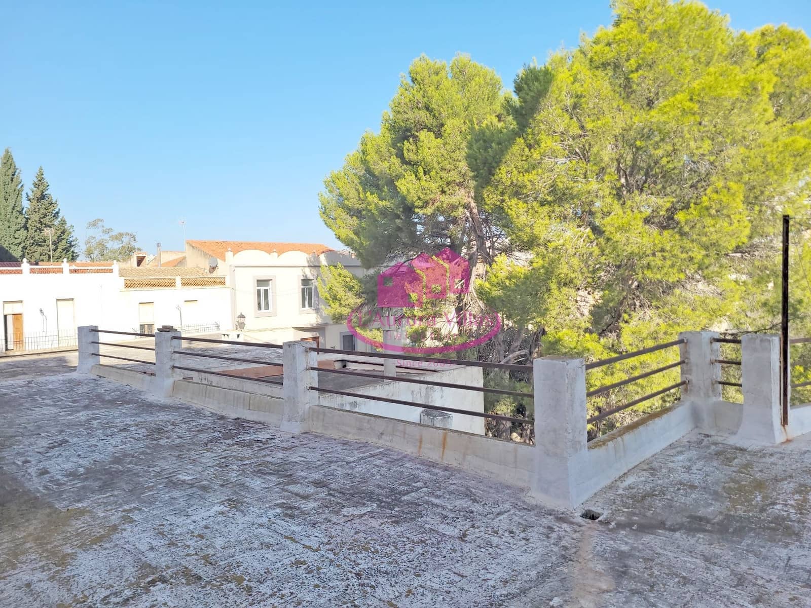 10 bedroom Townhouse for sale in Gata de Gorgos - € 369,000 (Ref: 9964938)