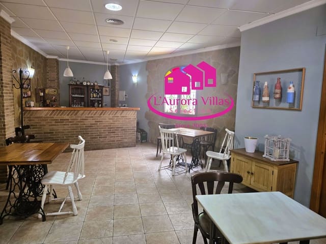 Commercieel te huur in Centro ciudad, Javea / Xàbia - € 700 (Ref: 9980207)