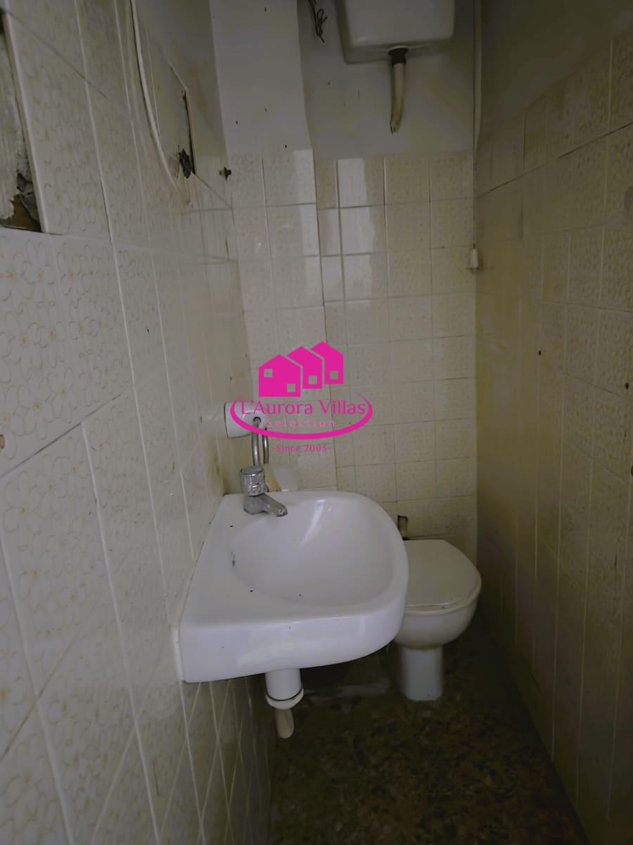 Commerciale in vendita in Gata de Gorgos - 98.000 € (Rif: 9984435)