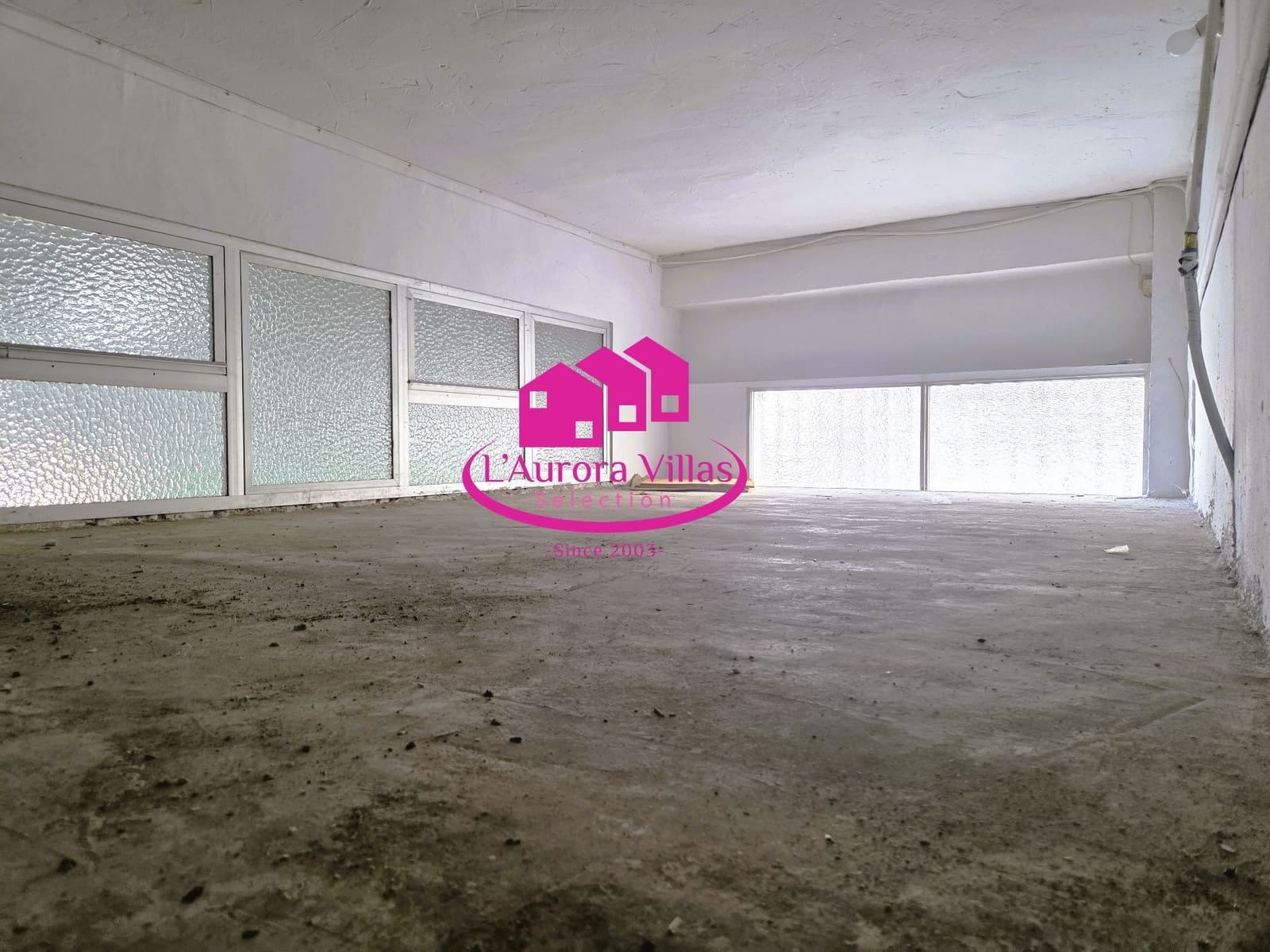Commerciale in vendita in Gata de Gorgos - 98.000 € (Rif: 9984435)