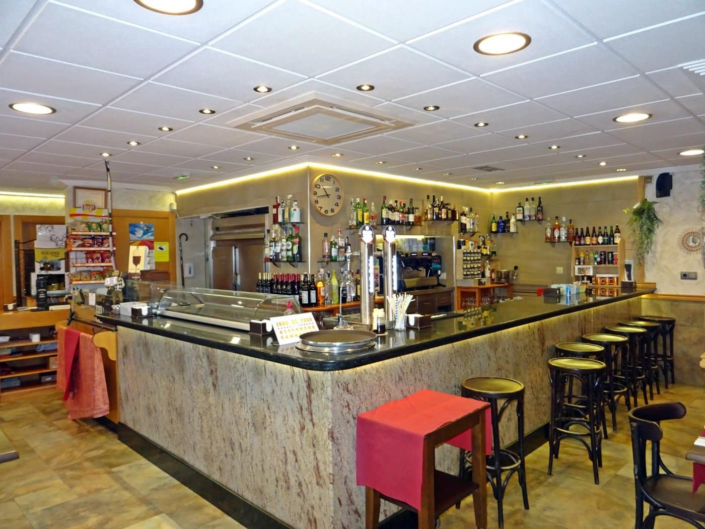 Biznes na sprzedaż w Alcalali / Alcanali - 600 000 € (Ref: 10157893)