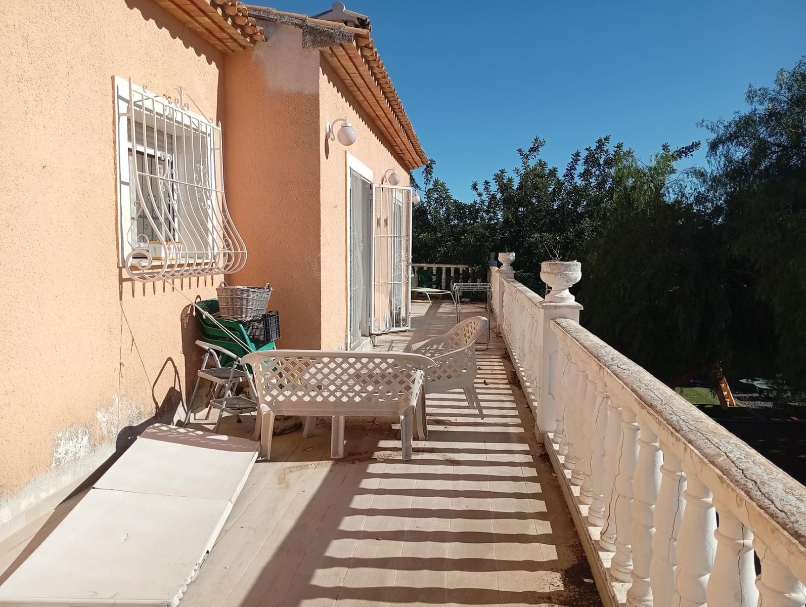 4 bedroom Villa for sale in Jalon / Xalo - € 700,000 (Ref: 10157895)