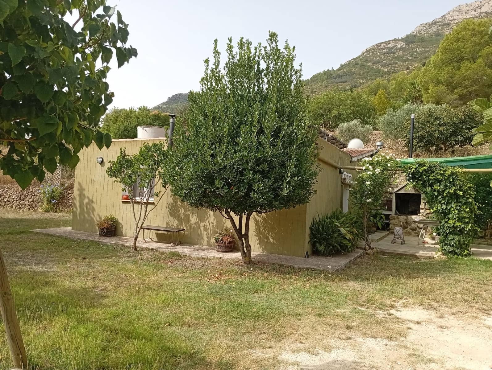 2 bedroom Finca/Country House for sale in Jalon / Xalo - € 263,000 (Ref: 10157901)