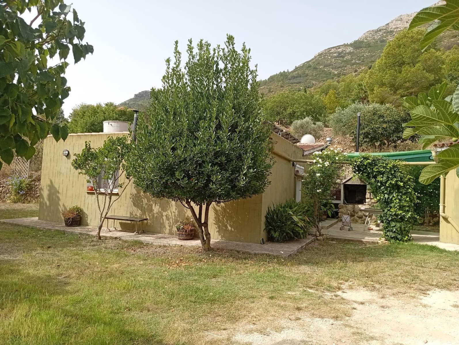2 bedroom Finca/Country House for sale in Jalon / Xalo - € 263,000 (Ref: 10157901)