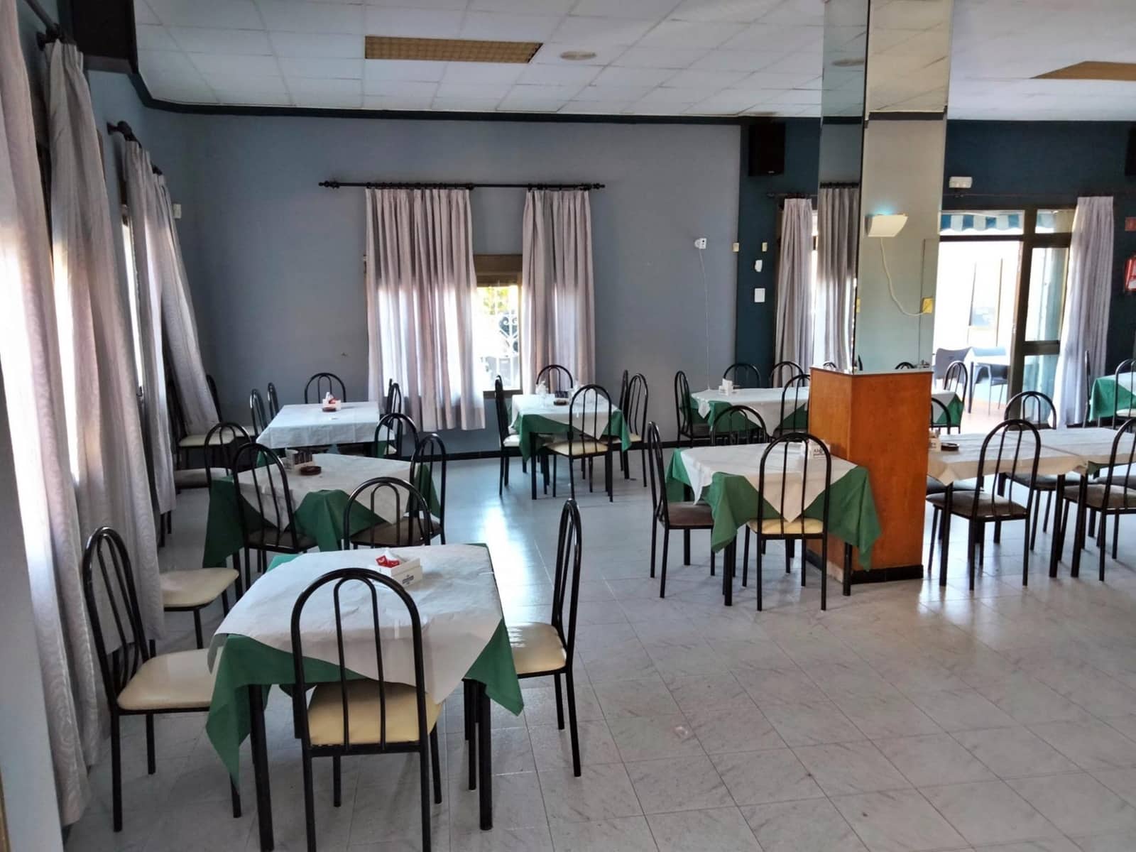 8 bedroom Townhouse for sale in Tormos - € 239,000 (Ref: 10157903)
