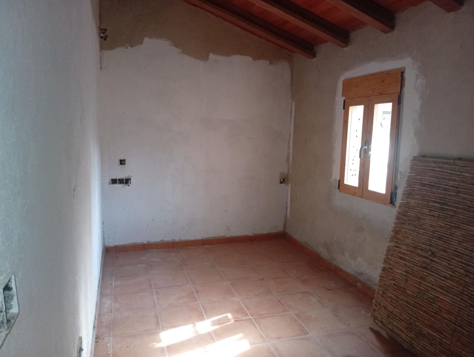 4 bedroom Finca/Country House for sale in Lliber with garage - € 275,000 (Ref: 10157905)