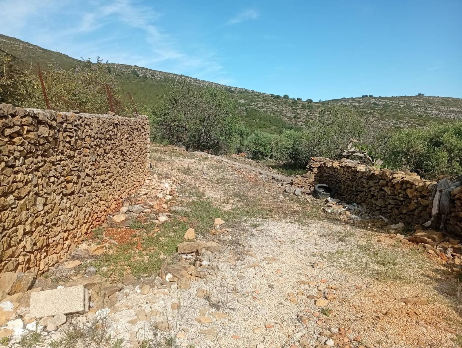 4 bedroom Finca/Country House for sale in Lliber with garage - € 275,000 (Ref: 10157905)