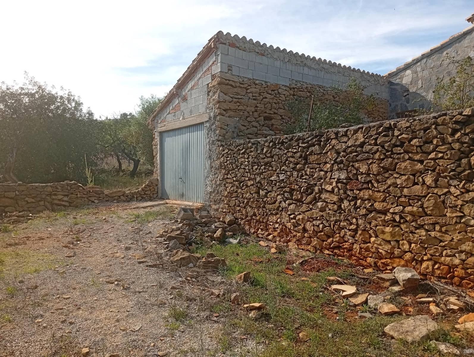 4 bedroom Finca/Country House for sale in Lliber with garage - € 275,000 (Ref: 10157905)