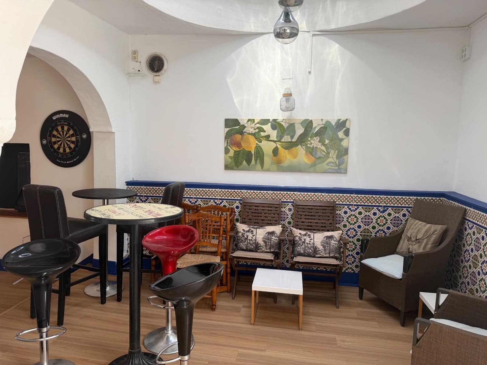 Virksomhed til salg i Orba med garage - € 435.000 (Ref: 10157906)