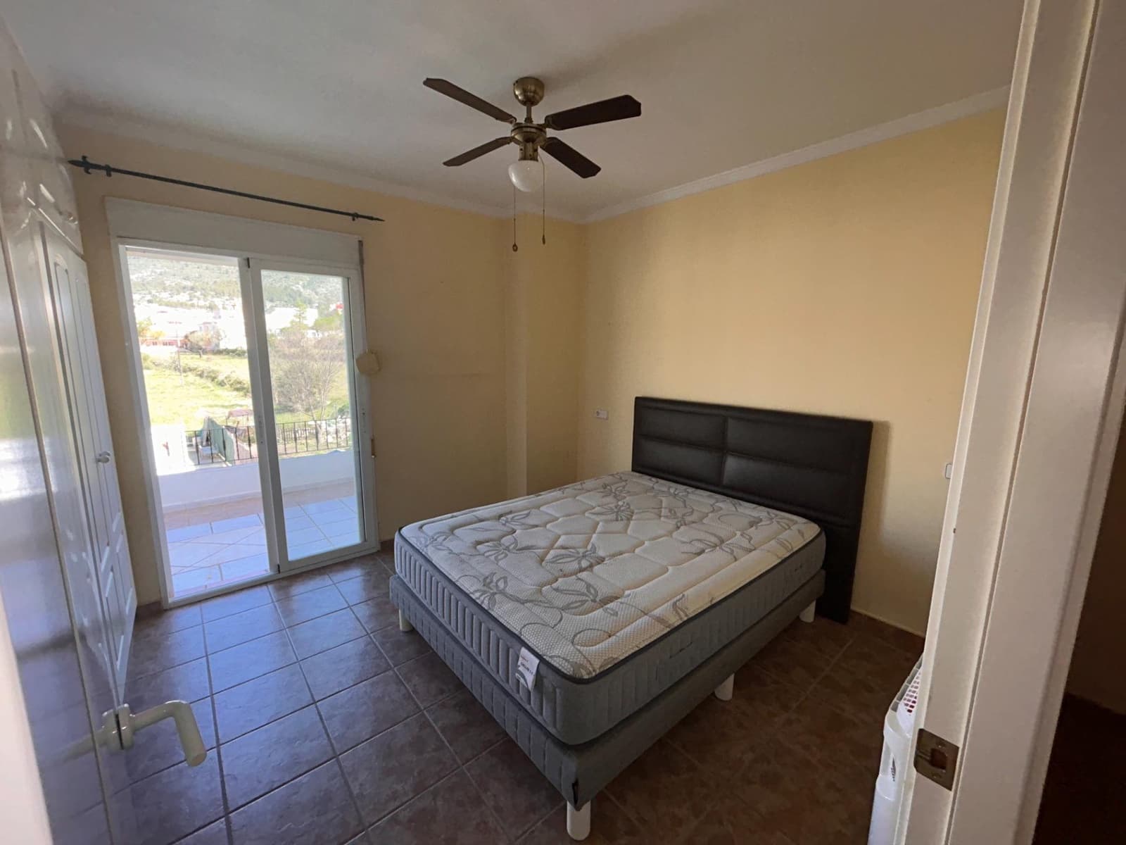 5 bedroom Townhouse for sale in Castell de Castells with pool - € 272,000 (Ref: 10157907)