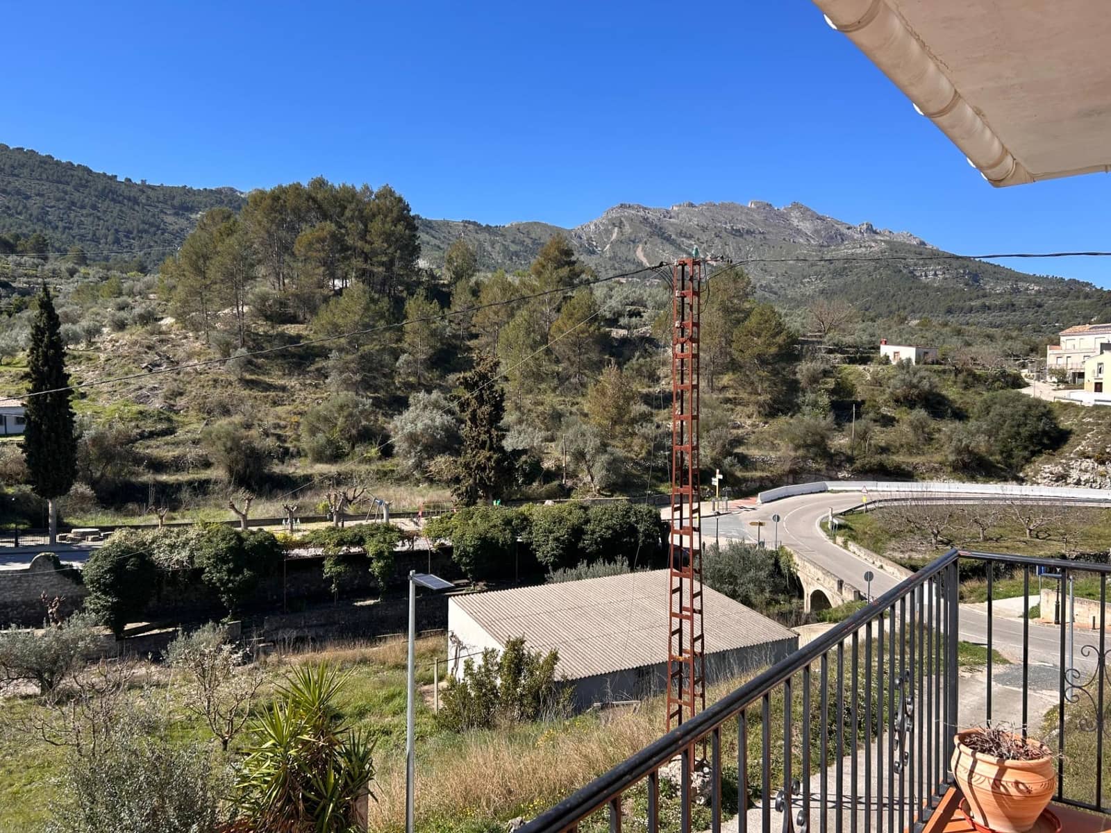 5 bedroom Townhouse for sale in Castell de Castells with pool - € 272,000 (Ref: 10157907)