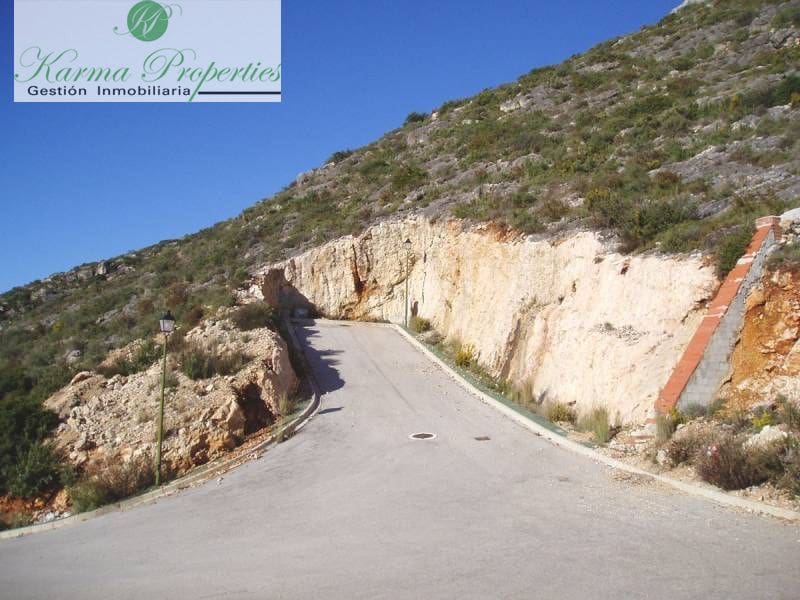 Tontti myytävänä paikassa Jalon / Xalo - 135 000 € (Ref: 3082871)