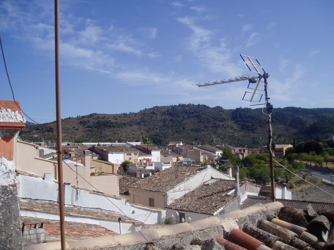 8 soveværelse Byhus til salg i Benasau - € 160.000 (Ref: 3082875)