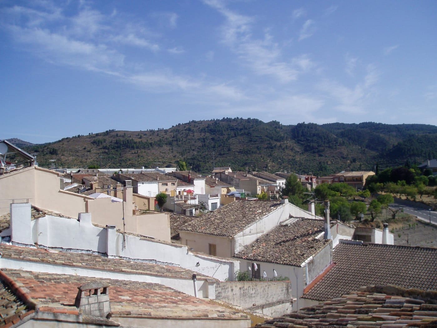 8 soveværelse Byhus til salg i Benasau - € 160.000 (Ref: 3082875)