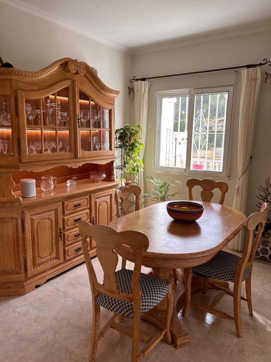 3 Zimmer Villa zu verkaufen in Parcent mit Pool - 345.000 € (Ref: 9337956)