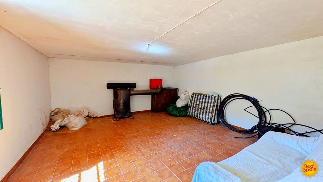 3 bedroom Finca/Country House for sale in Velez-Rubio - € 150,000 (Ref: 10027031)