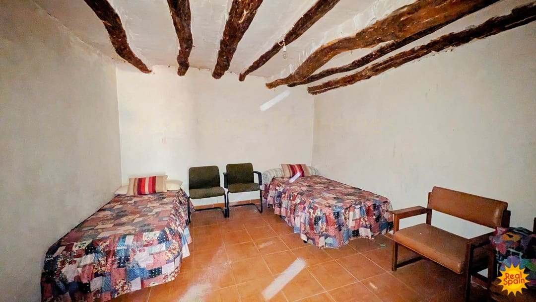 3 bedroom Finca/Country House for sale in Velez-Rubio - € 150,000 (Ref: 10027031)